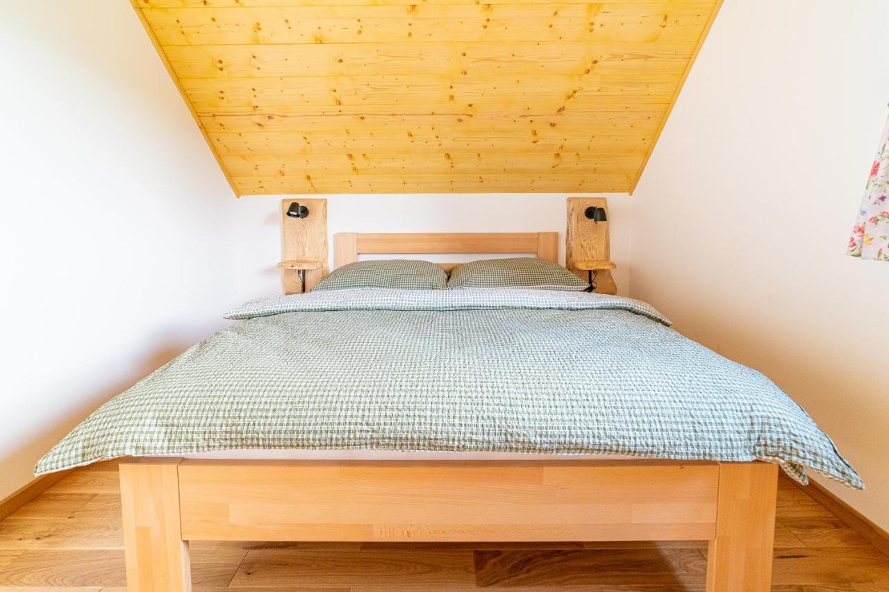 Apartmany Pod Rozsutcom - Zatkov Dvor - Prijazd Do Ubytovania Autom S Pohonom 4X4 Terchová エクステリア 写真