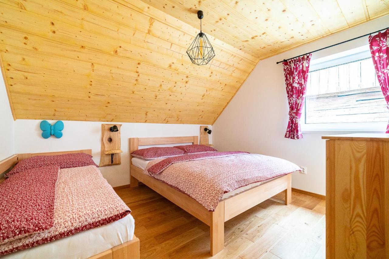 Apartmany Pod Rozsutcom - Zatkov Dvor - Prijazd Do Ubytovania Autom S Pohonom 4X4 Terchová エクステリア 写真